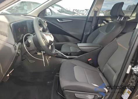 2023 Kia Niro Lx z USA, uszkodzony, nr VIN KNDCP3LE5P5091510